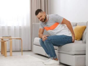 Piles vs fissure vs fistula difference explained by surgeon in New Delhi