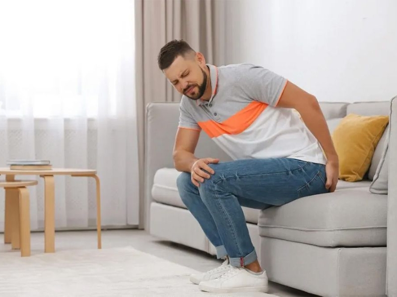 Piles vs fissure vs fistula difference explained by surgeon in New Delhi